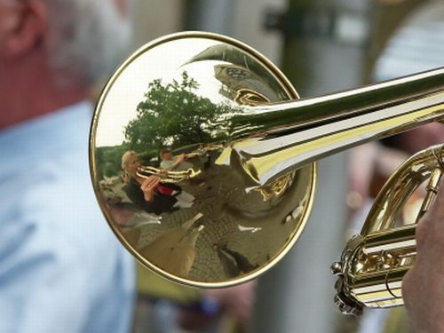 Spiegelbild in Trompete